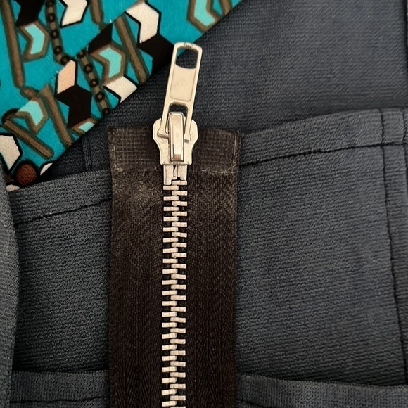 Sohung Designs Double Zip Unique Patterned Sleeve Jacket in size S - Picture 13 of 13